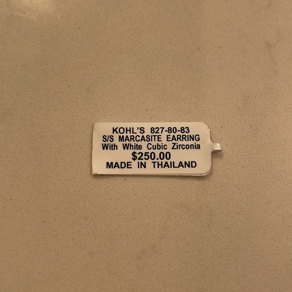 Sterling silver marcasite earring with white cubic zirconia - Picture 4 of 4